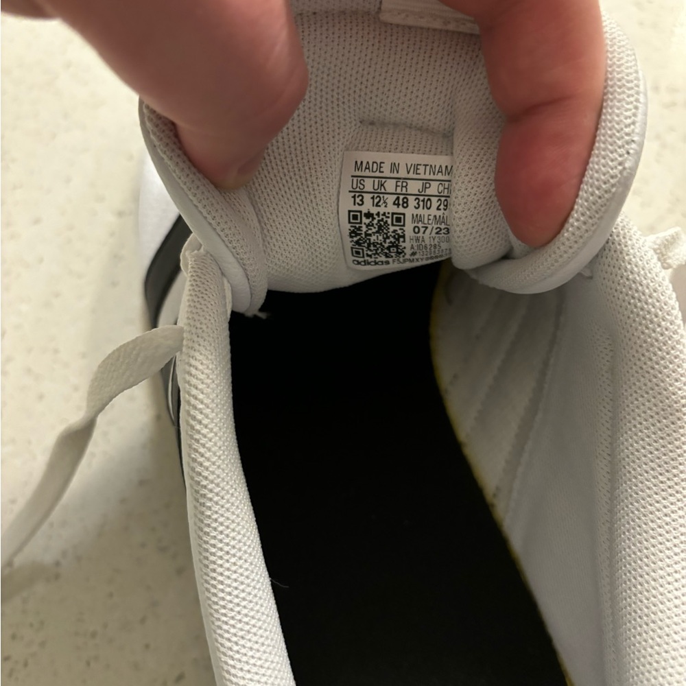 Adidas - Picture 6 of 6